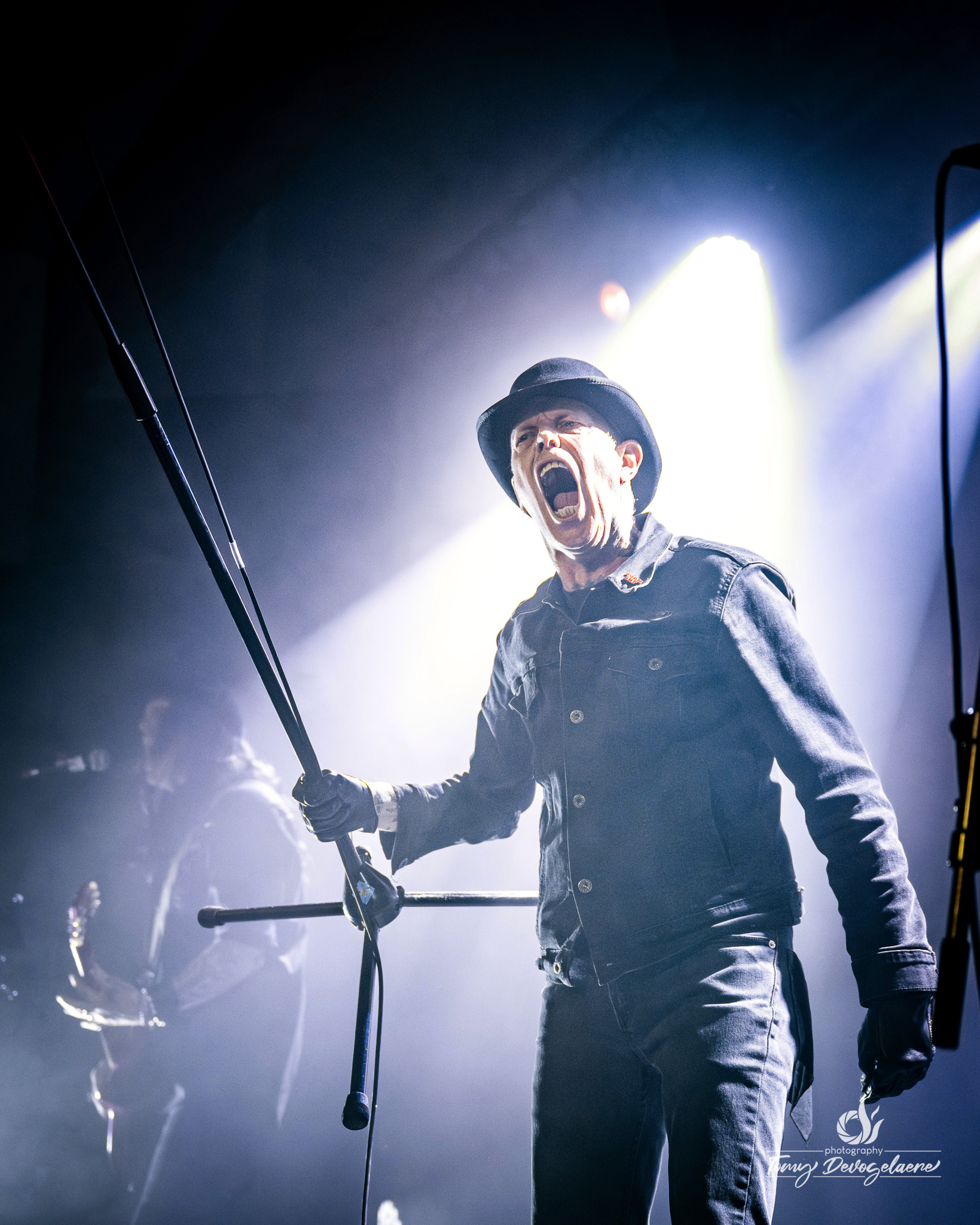 Lower Class Brats - Oilsjt Omploft